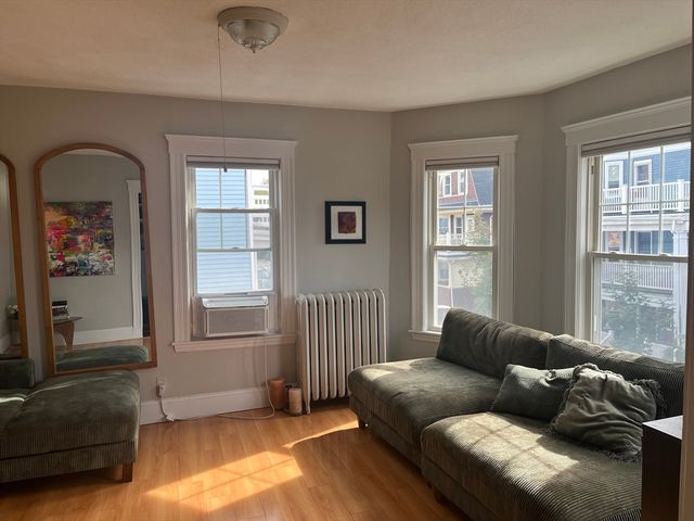 15 Parkton Rd 3, Boston, MA 02130