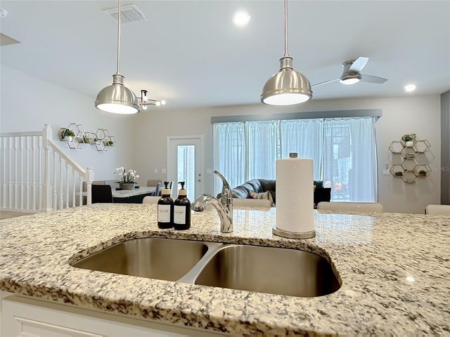 936 PARADISE DRIVE, Davenport, FL 33897