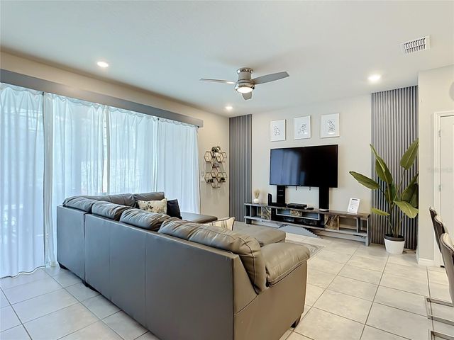 936 PARADISE DRIVE, Davenport, FL 33897