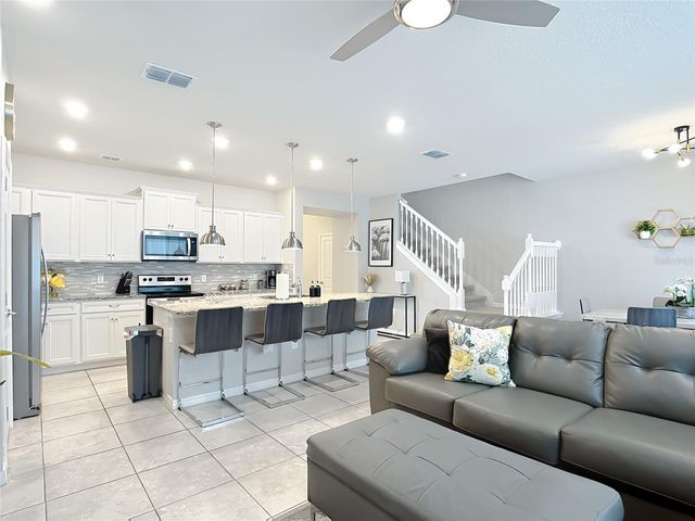 936 PARADISE DRIVE, Davenport, FL 33897