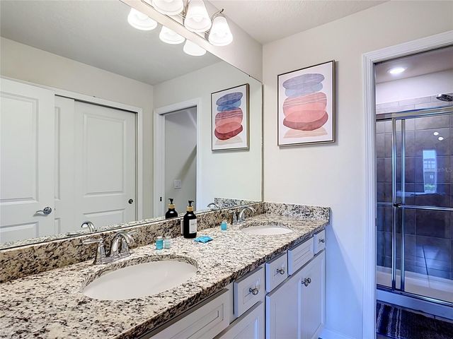 936 PARADISE DRIVE, Davenport, FL 33897
