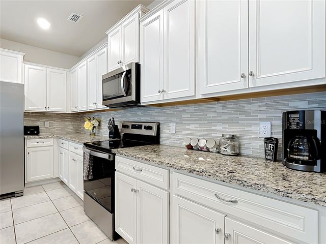 936 PARADISE DRIVE, Davenport, FL 33897