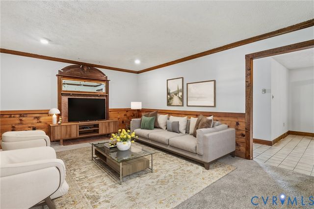 803 Brook Hill Cir, Richmond, VA 23227