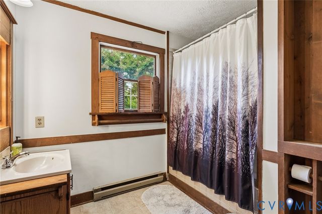 803 Brook Hill Cir, Richmond, VA 23227