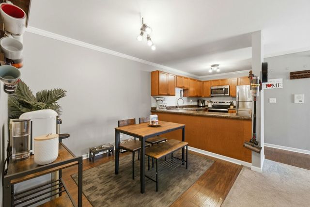 963 Golf Course Road 5, Crystal Lake, IL 60014