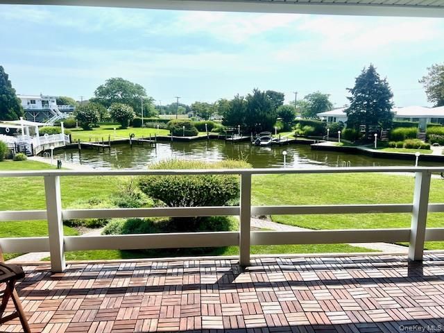 35 Library Avenue 6J, Westhampton Beach, NY 11978
