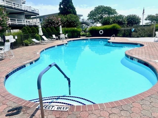 35 Library Avenue 6J, Westhampton Beach, NY 11978