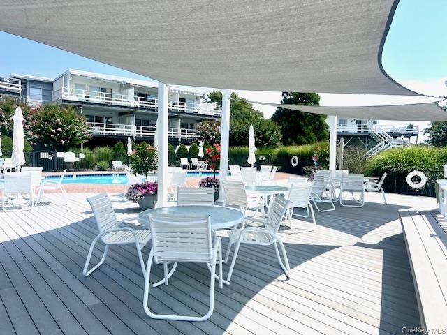 35 Library Avenue 6J, Westhampton Beach, NY 11978