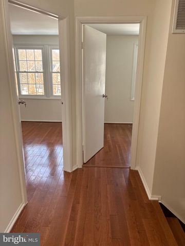 19505 TURTLE DOVE TER, Gaithersburg, MD 20879