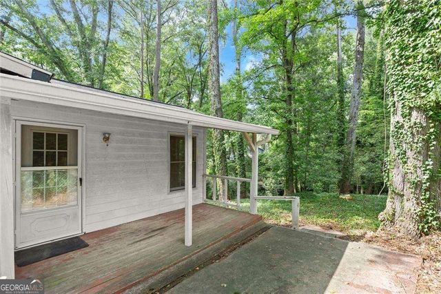 422 Afton Drive, Roswell, GA 30075