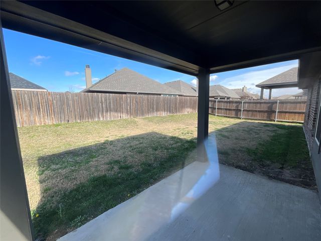 233 Valley View Drive, Waxahachie, TX 75167