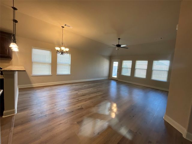 233 Valley View Drive, Waxahachie, TX 75167