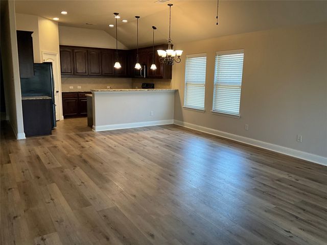 233 Valley View Drive, Waxahachie, TX 75167