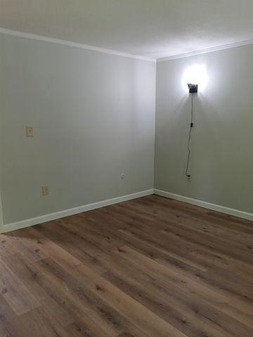40 Brookside Dr Unit 6, Brattleboro, VT 05301