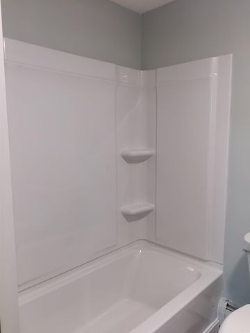 40 Brookside Dr Unit 6, Brattleboro, VT 05301