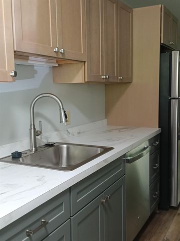 40 Brookside Dr Unit 6, Brattleboro, VT 05301