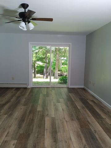 40 Brookside Dr Unit 6, Brattleboro, VT 05301