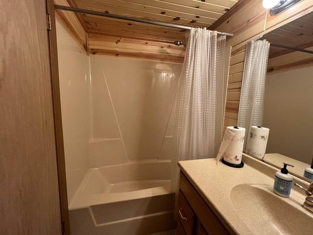 805 Manchester Court, Nekoosa, WI 54457