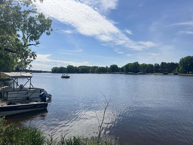 805 Manchester Court, Nekoosa, WI 54457