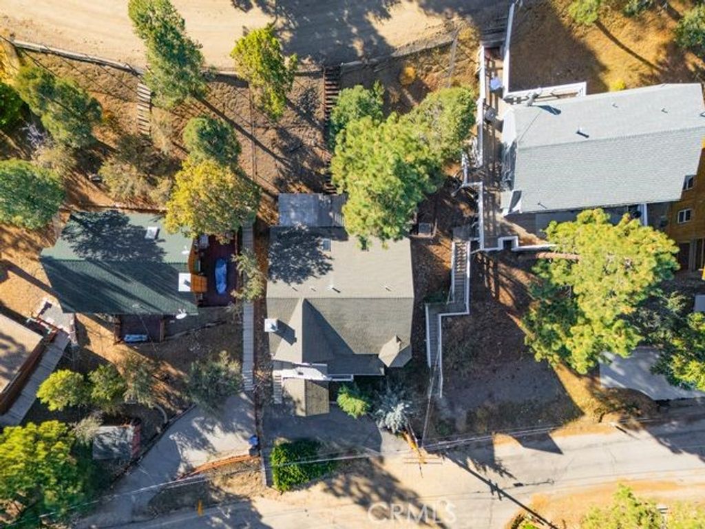 Image 2 of property listing at 700 Booth Way, Big Bear City, CA 92314