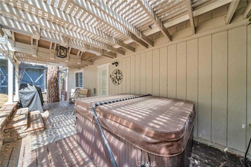 Image 32 of property listing at 700 Booth Way, Big Bear City, CA 92314