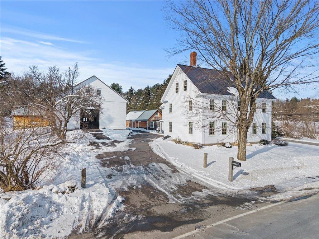 76 Tsienneto Road, Derry, NH 03038
