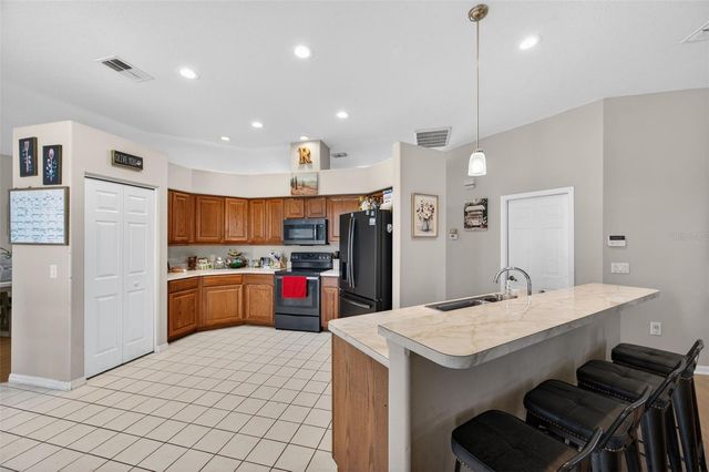 8539 CORAL CREEK LOOP, Hudson, FL 34667