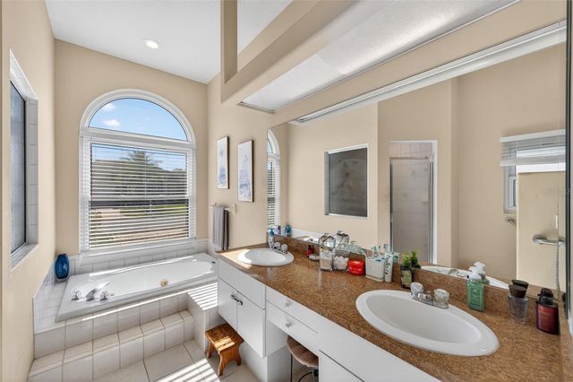 8539 CORAL CREEK LOOP, Hudson, FL 34667