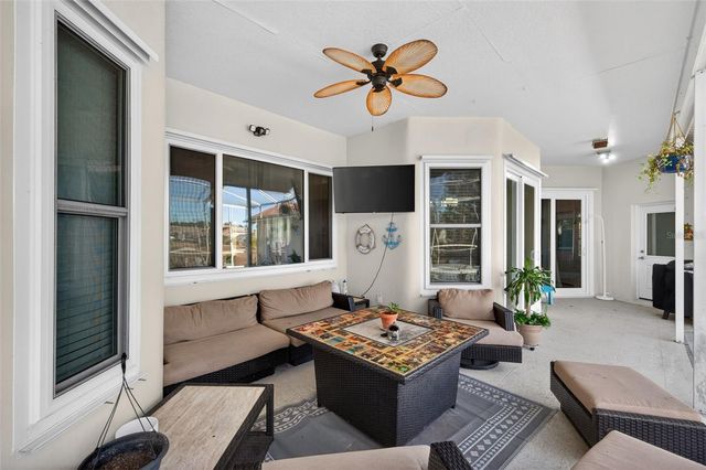 8539 CORAL CREEK LOOP, Hudson, FL 34667