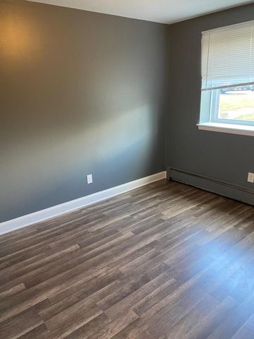 2708 Xylon Avenue N, New Hope, MN 55427