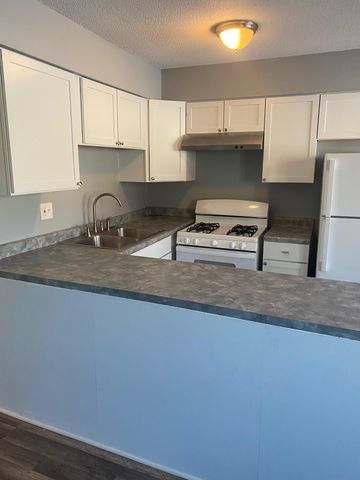 2708 Xylon Avenue N, New Hope, MN 55427