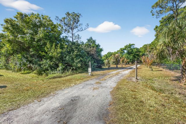 17619 103rd Terrace N, Jupiter, FL 33478