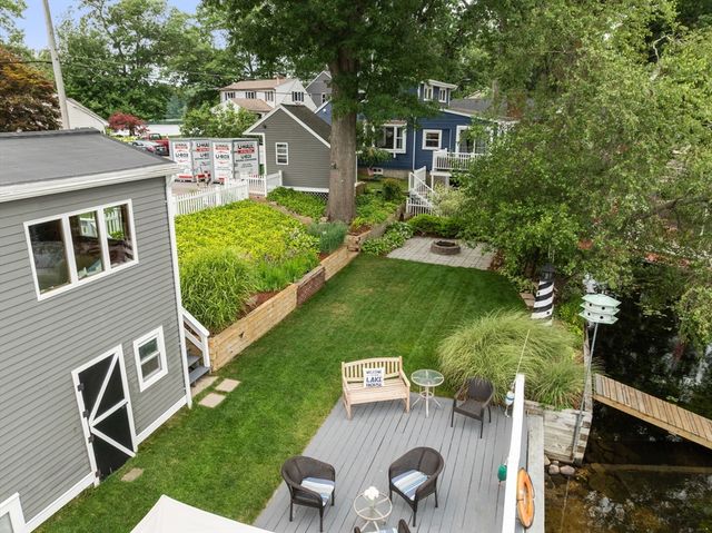 32 Treasure Island Rd, Plainville, MA 02762