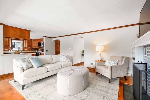 32 Treasure Island Rd, Plainville, MA 02762