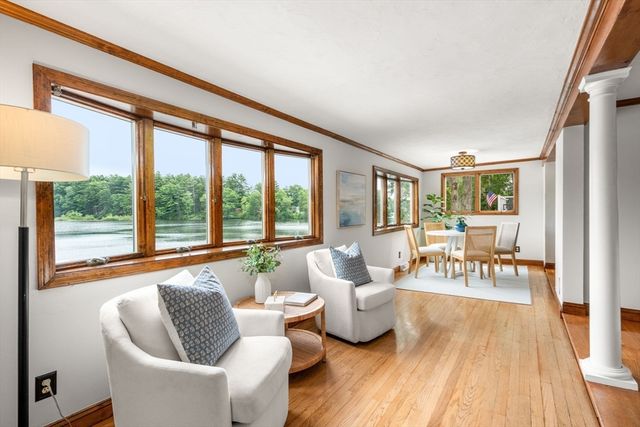 32 Treasure Island Rd, Plainville, MA 02762