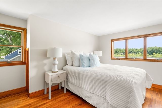 32 Treasure Island Rd, Plainville, MA 02762