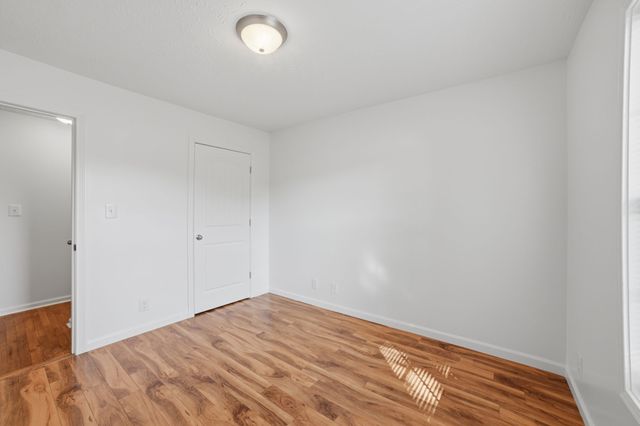 1672 Parkside Dr, Clarksville, TN 37042