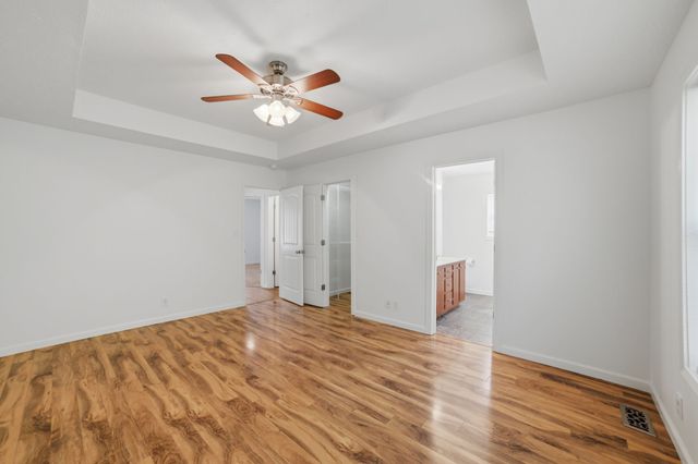 1672 Parkside Dr, Clarksville, TN 37042