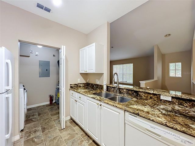 843 GRAND REGENCY POINT 203, Altamonte Springs, FL 32714