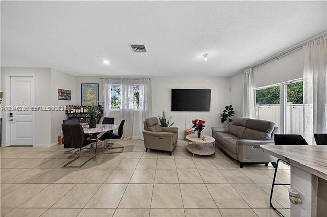 1707 SE 9th Terrace, Homestead, FL 33034