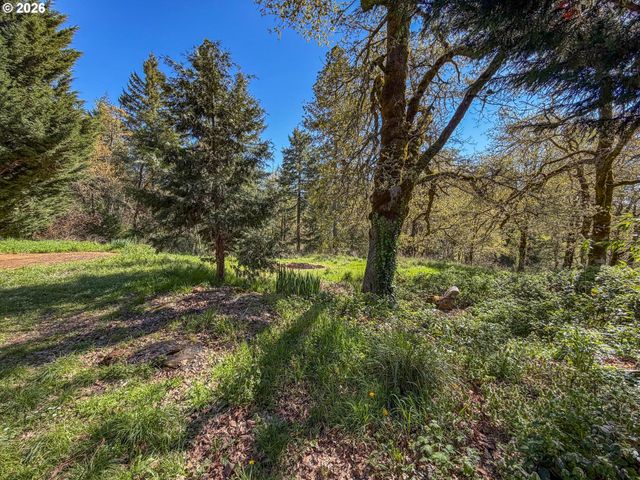 1698 DOERNER Rd, Roseburg, OR 97471
