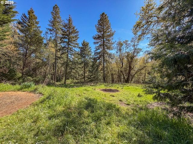 1698 DOERNER Rd, Roseburg, OR 97471