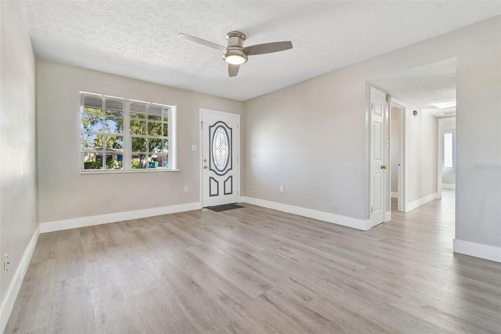 Image 4 of property listing at 3316 W LOUISIANA AVENUE, Tampa, FL 33614
