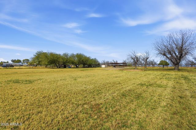 2748 E BAUGHN Avenue, Coolidge, AZ 85128