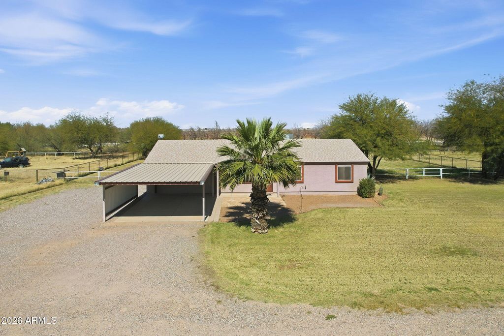 2748 E BAUGHN Avenue, Coolidge, AZ 85128