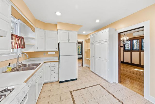 3504 Garfield Avenue, Minneapolis, MN 55408
