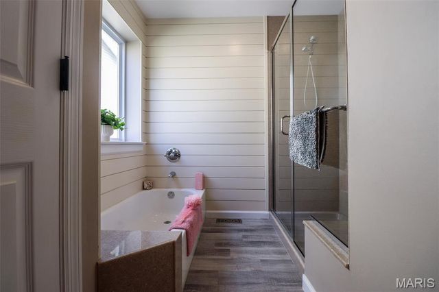 7202 Tournament Drive, St Louis, MO 63129