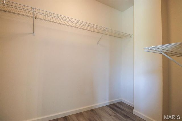 7202 Tournament Drive, St Louis, MO 63129