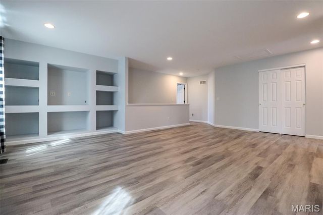 7202 Tournament Drive, St Louis, MO 63129