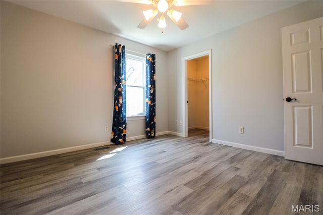 7202 Tournament Drive, St Louis, MO 63129